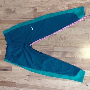 Nike thermafit running pants